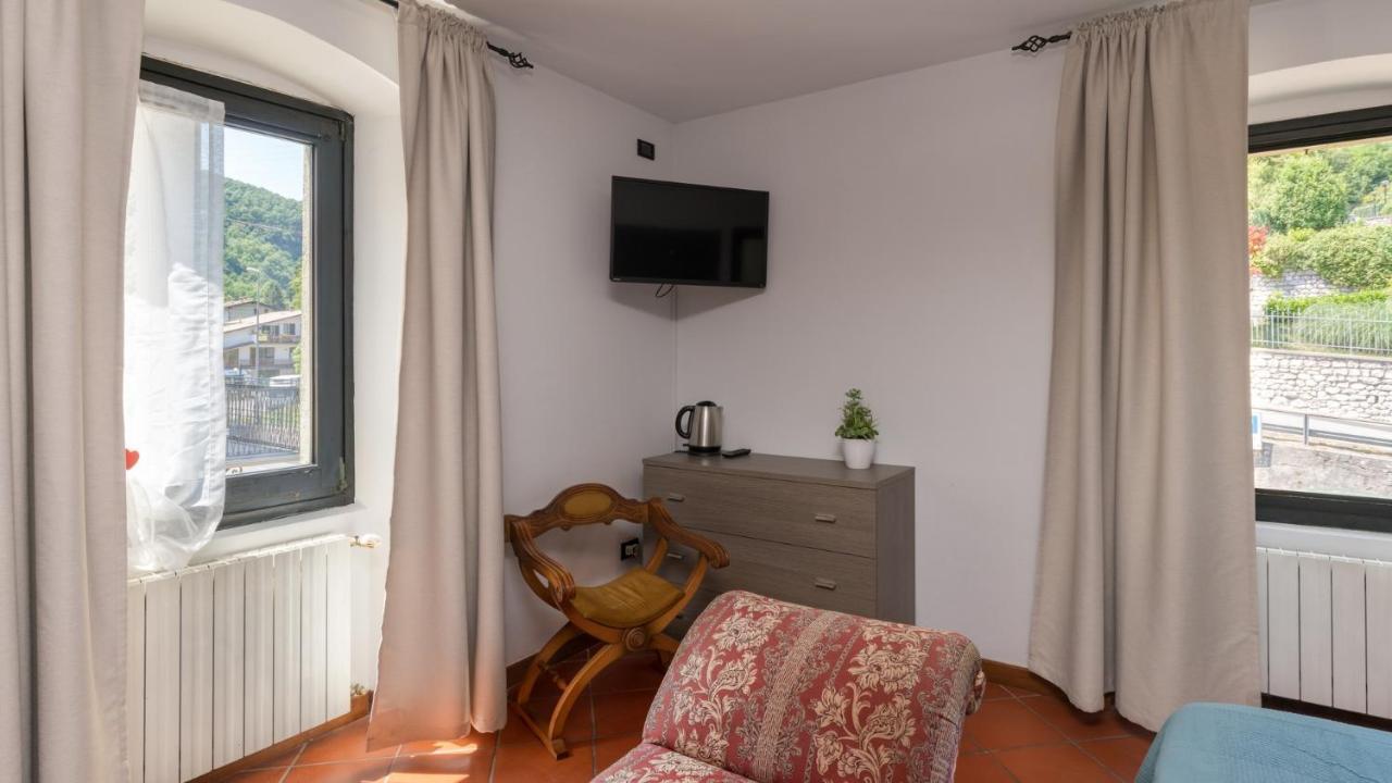 B&B Lawanda Idro Exteriör bild